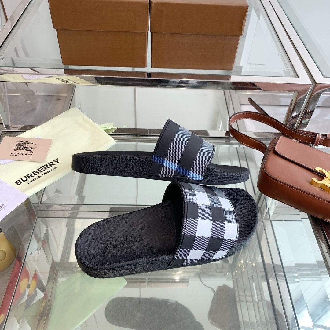 BLACK CHECK PRINT SLIDE SANDALS