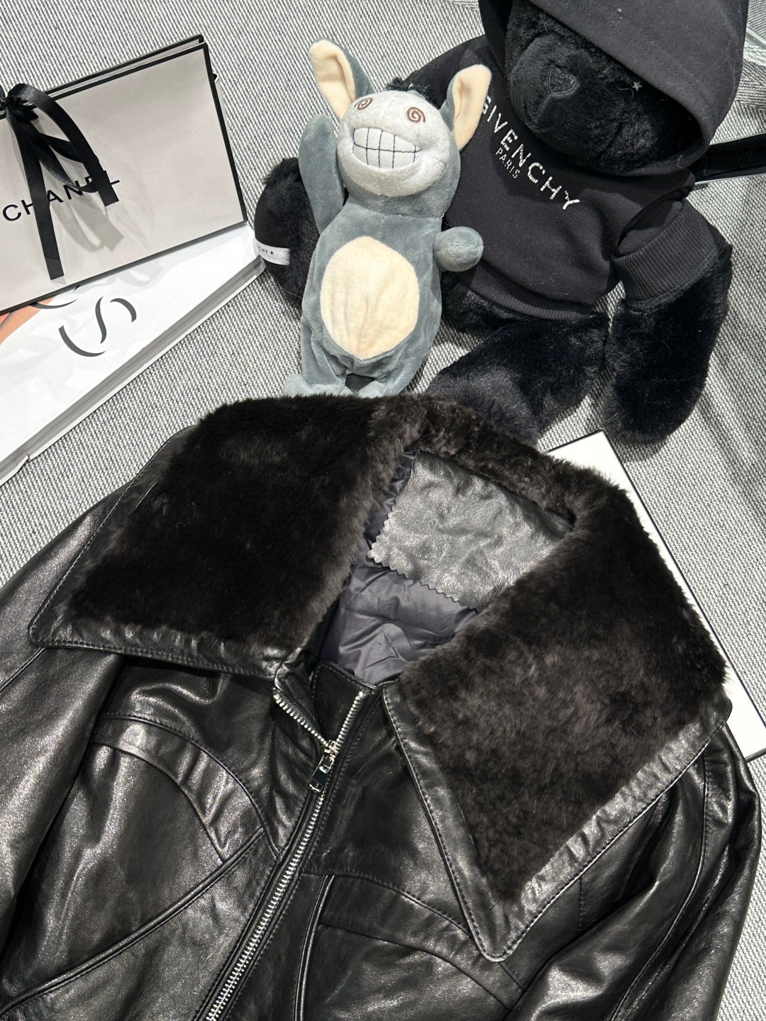 FAUX FUR LEATHER JACKET