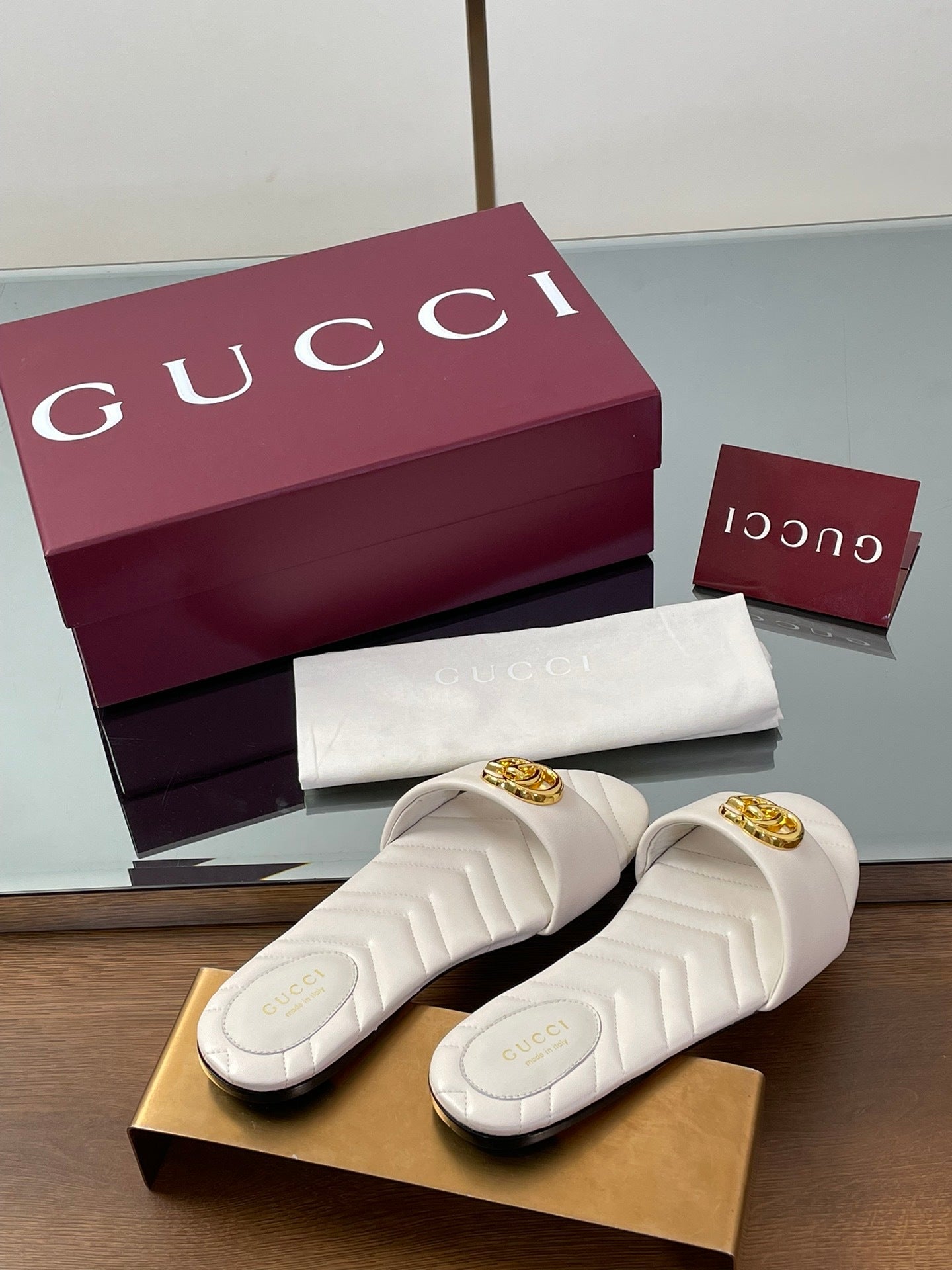 WHITE QUILTED SLIDE SANDALS