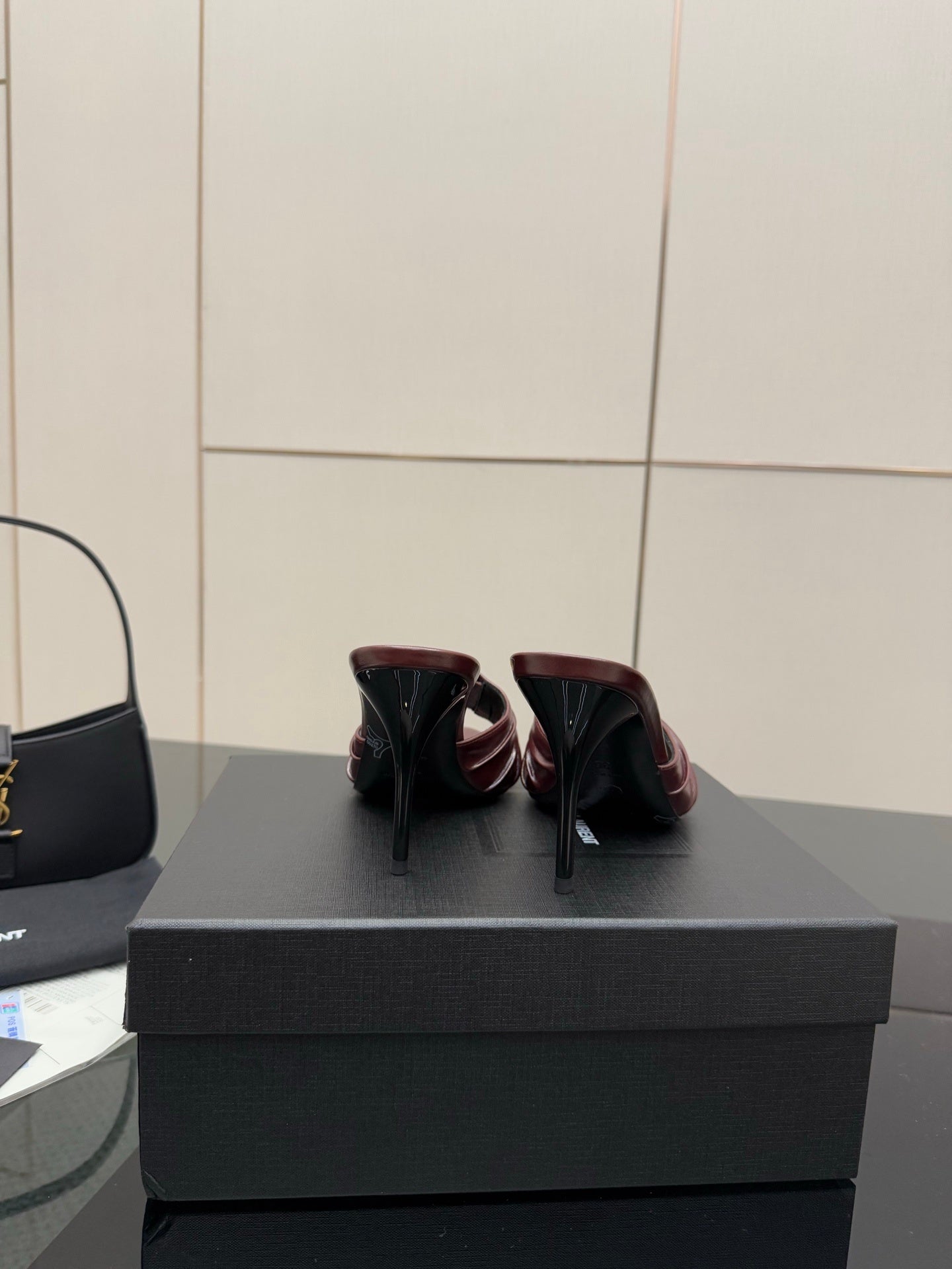 ELEGANT HEELED MULES