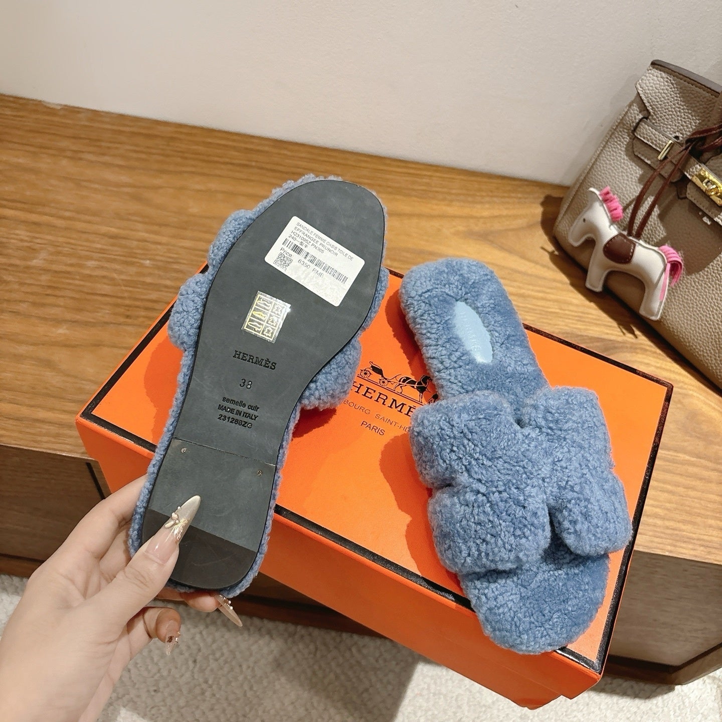 BLUE FAUX FUR SLIDE SLIPPERS