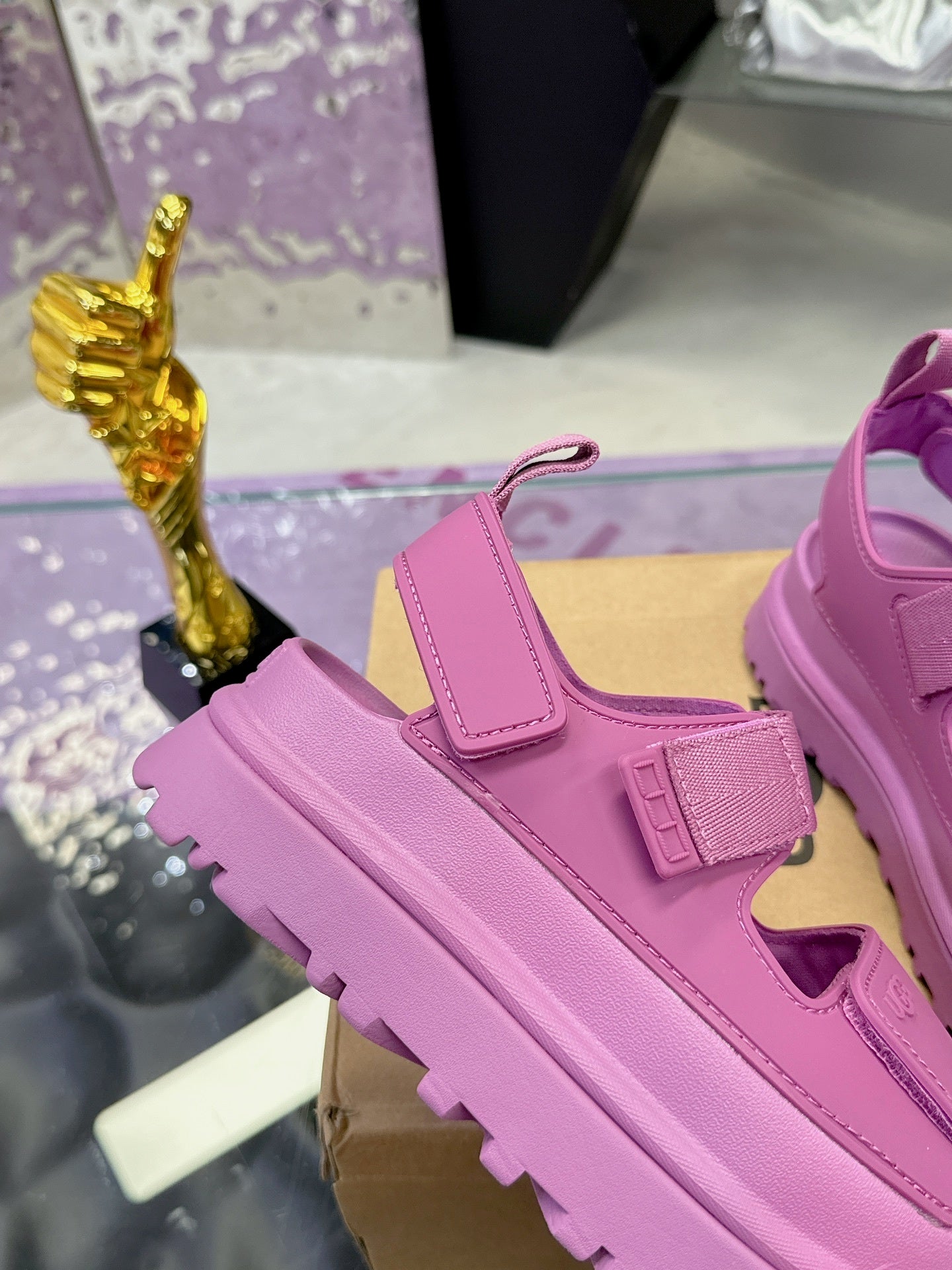 PLATFORM SPORT SANDALS – PINK