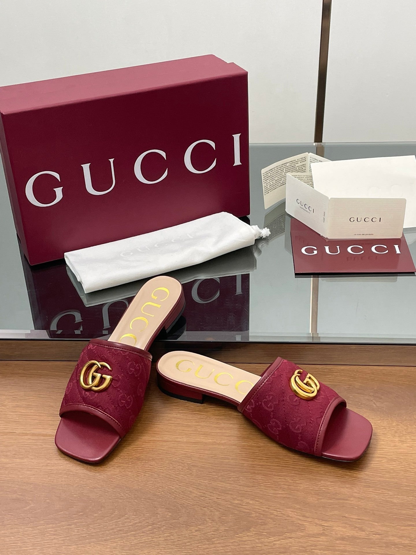 BURGUNDY MONOGRAM FLAT SLIDES