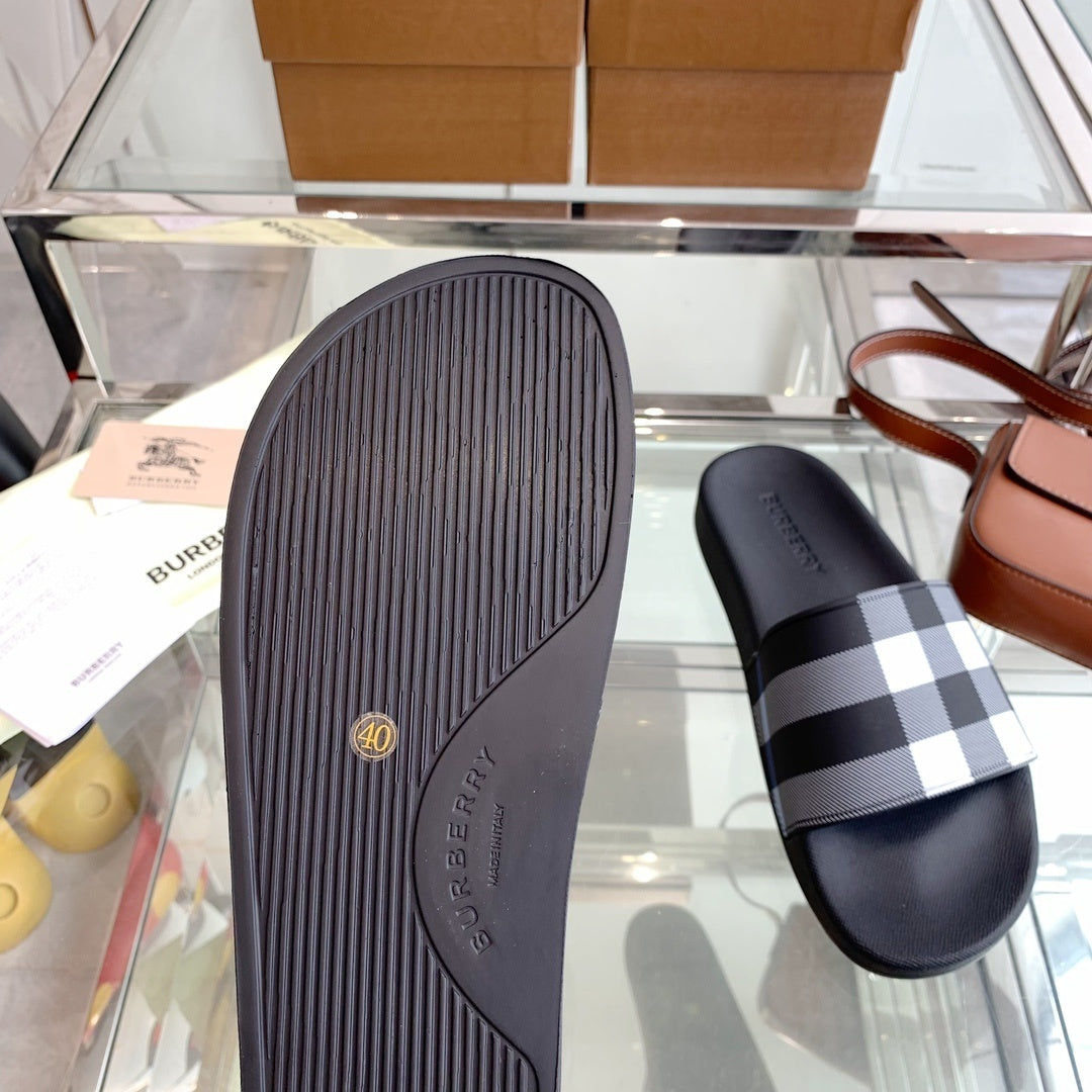 BLACK CHECK PRINT SLIDE SANDALS