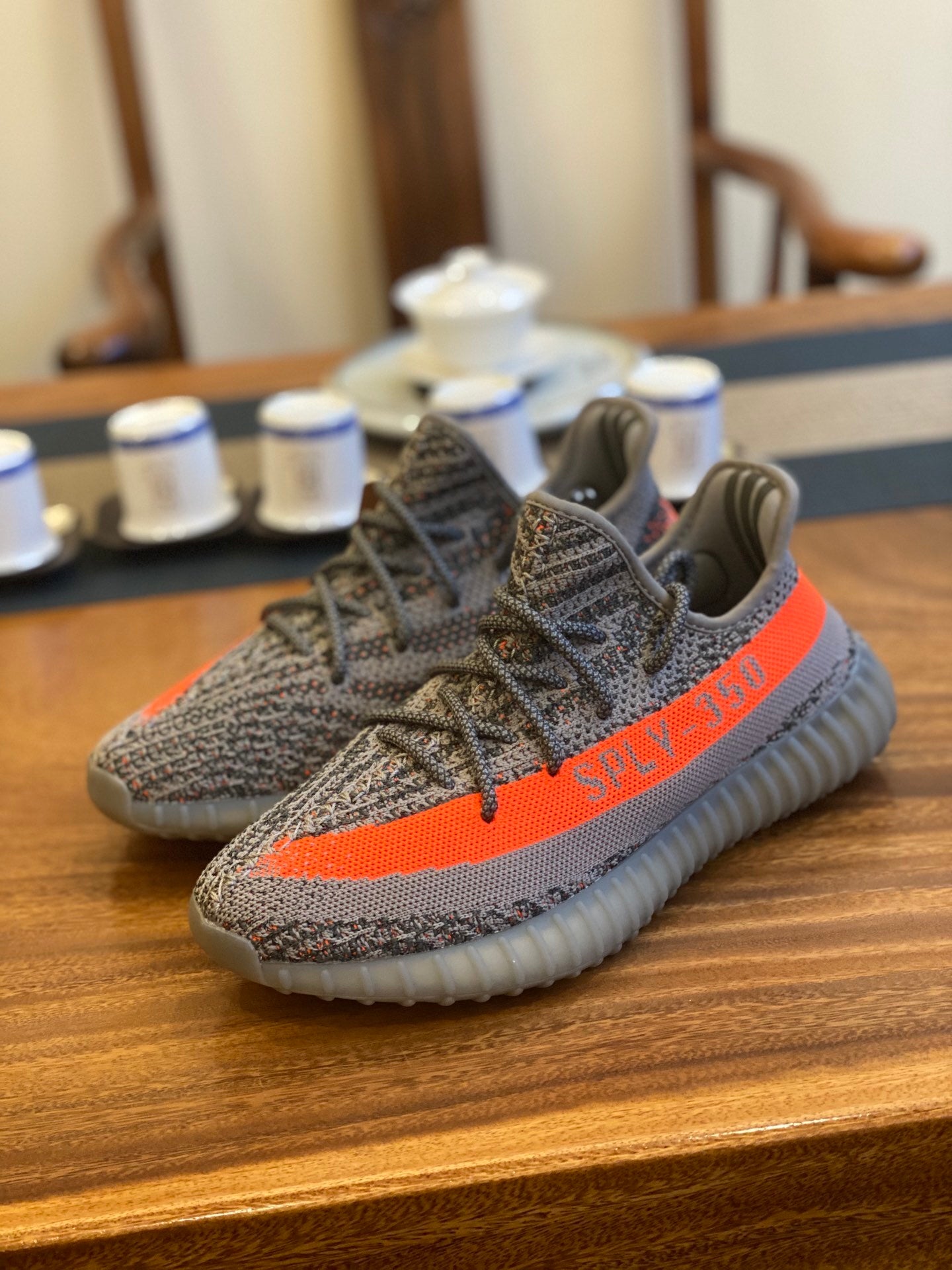 UNISEX BREATHABLE KNIT LOW-TOP SNEAKERS – GRAY WITH ORANGE STRIPE