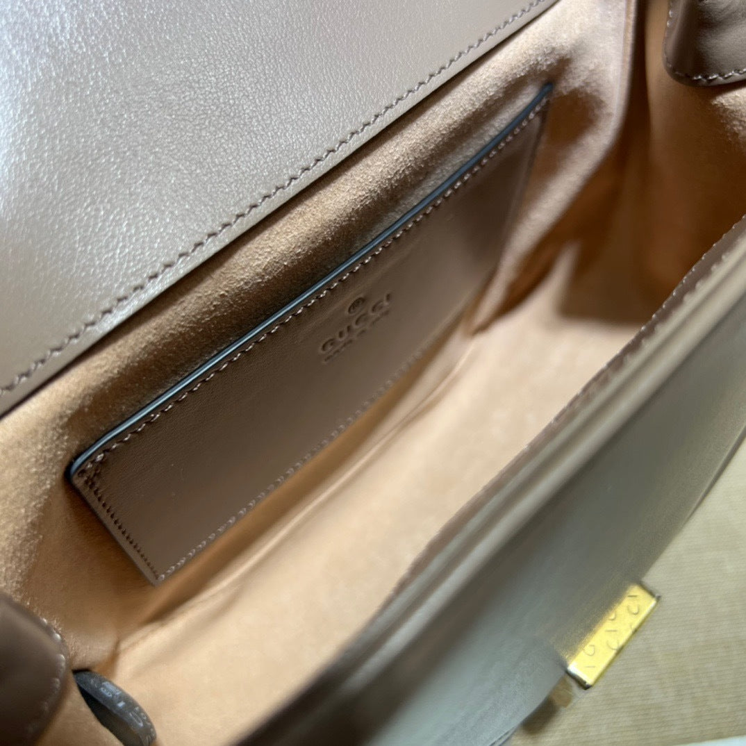 ELEGANT QUILTED MINI SHOULDER BAG