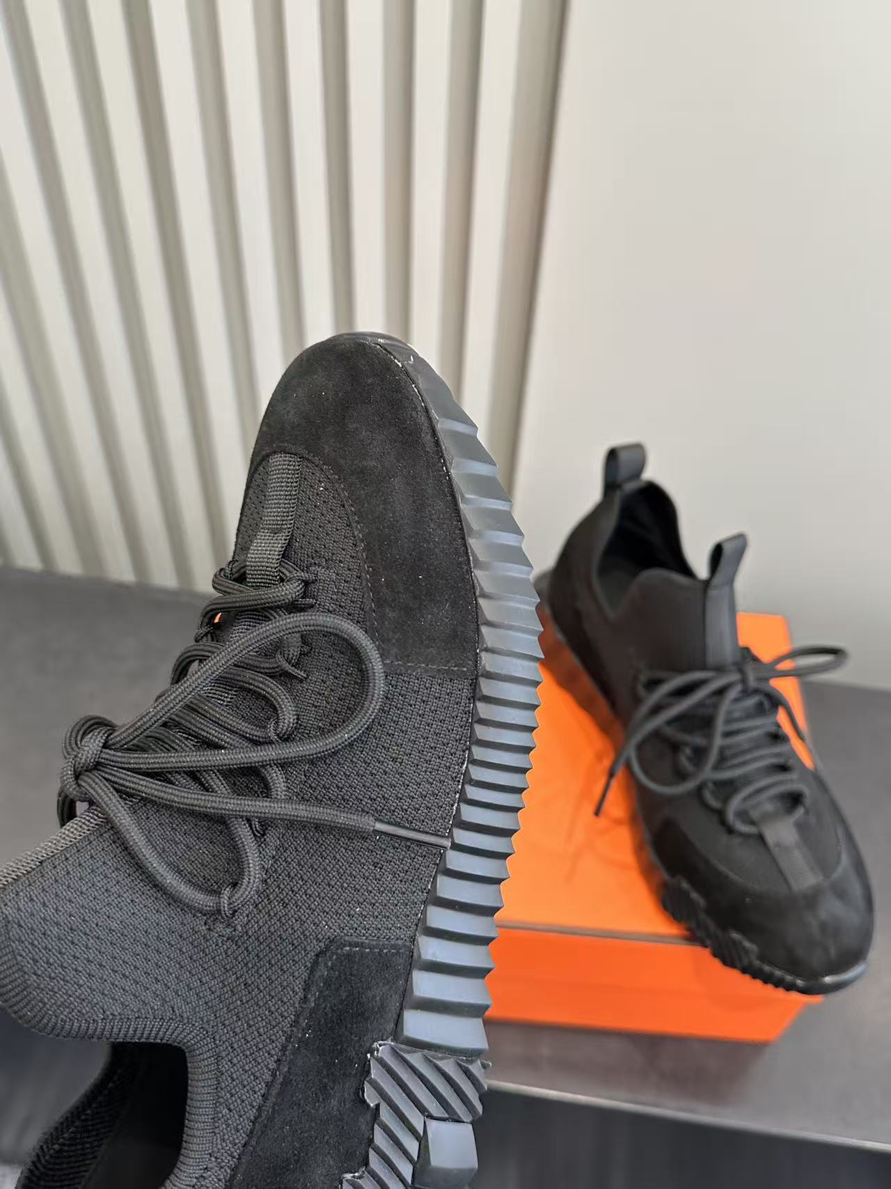 BLACK TECH-KNIT SNEAKERS WITH SUEDE PANELS & SCULPTED SOLE