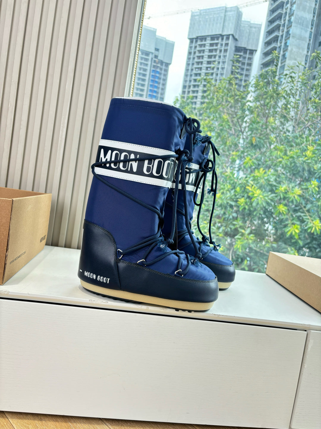 NAVY BLUE INSULATED WINTER BOOTS