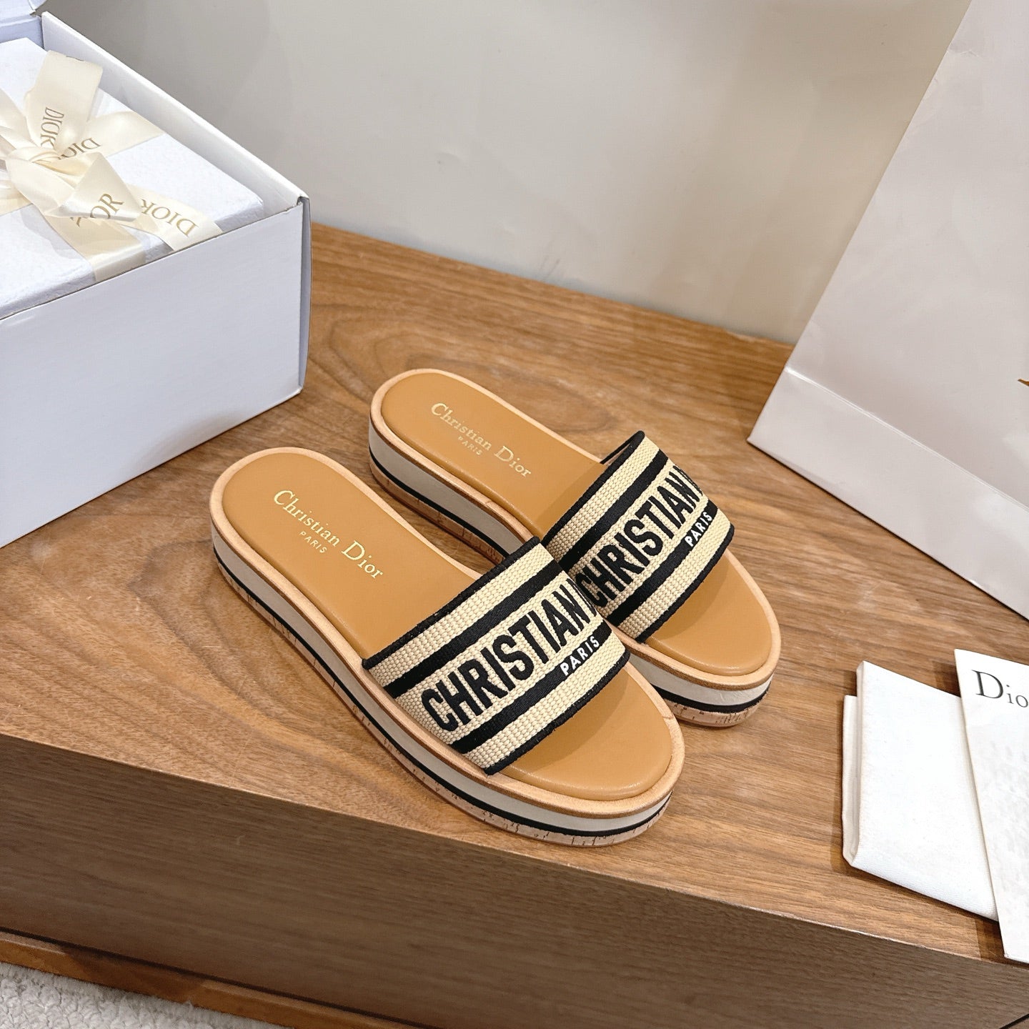 BLACK & BEIGE LOGO STRAP PLATFORM SLIDE SANDALS