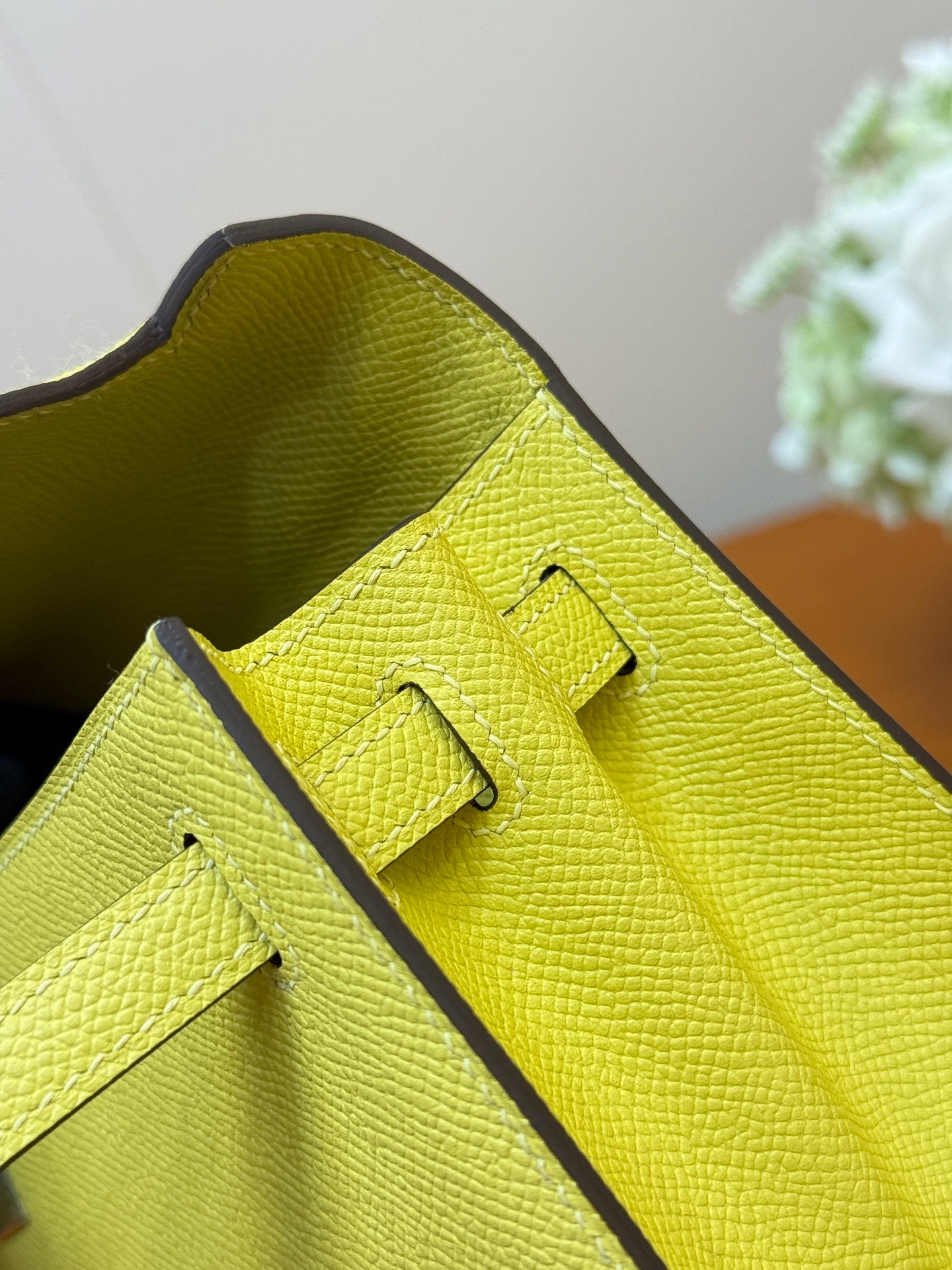 SUNSHINE YELLOW STRUCTURED LUXURY BAG