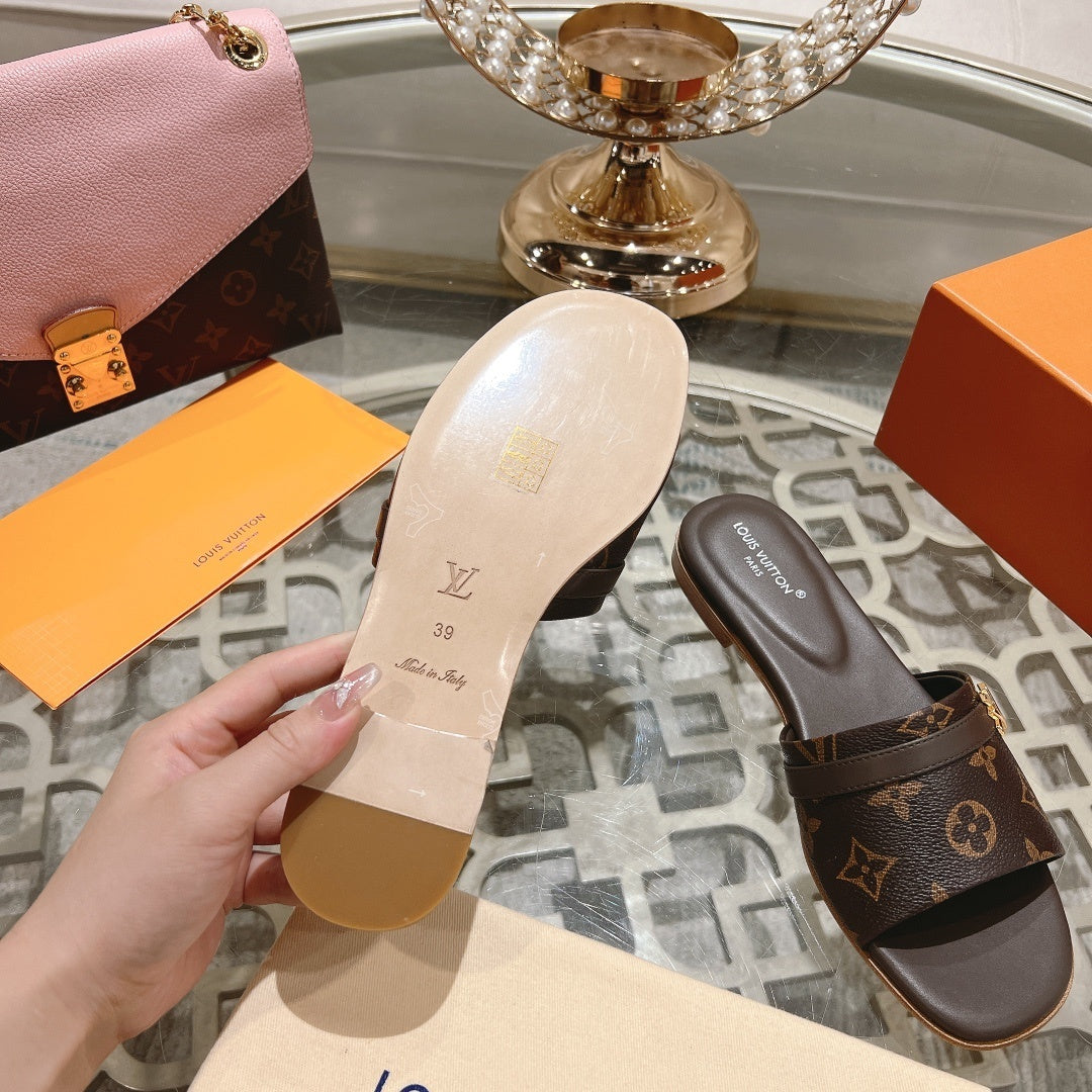 CLASSIC MONOGRAM FLAT SLIDE SANDALS