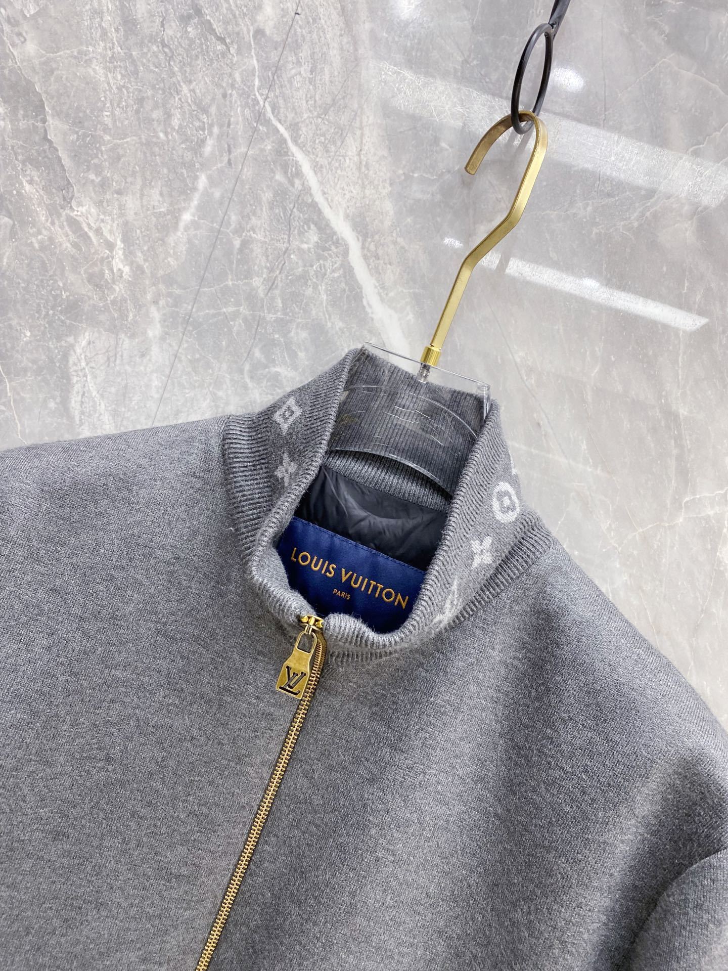 GREY ZIP-UP BOMBER JACKET WITH KNIT DETAILS