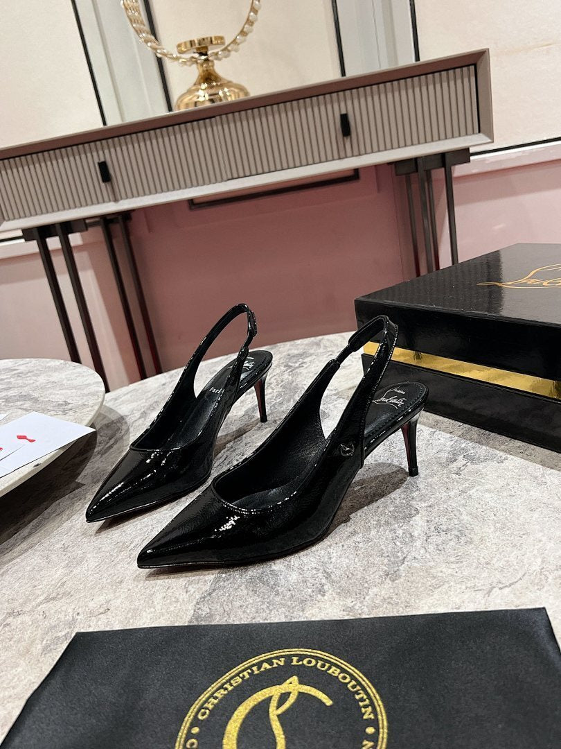 BLACK PATENT SLINGBACK HEELS