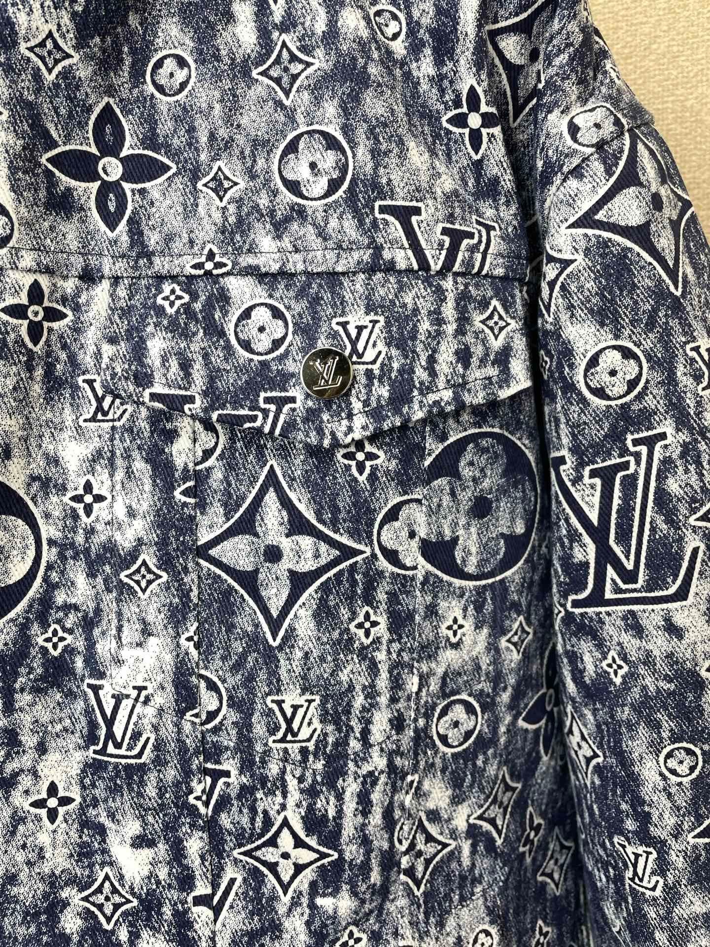 ALL-OVER JACQUARD ZIP-UP DENIM JACKET