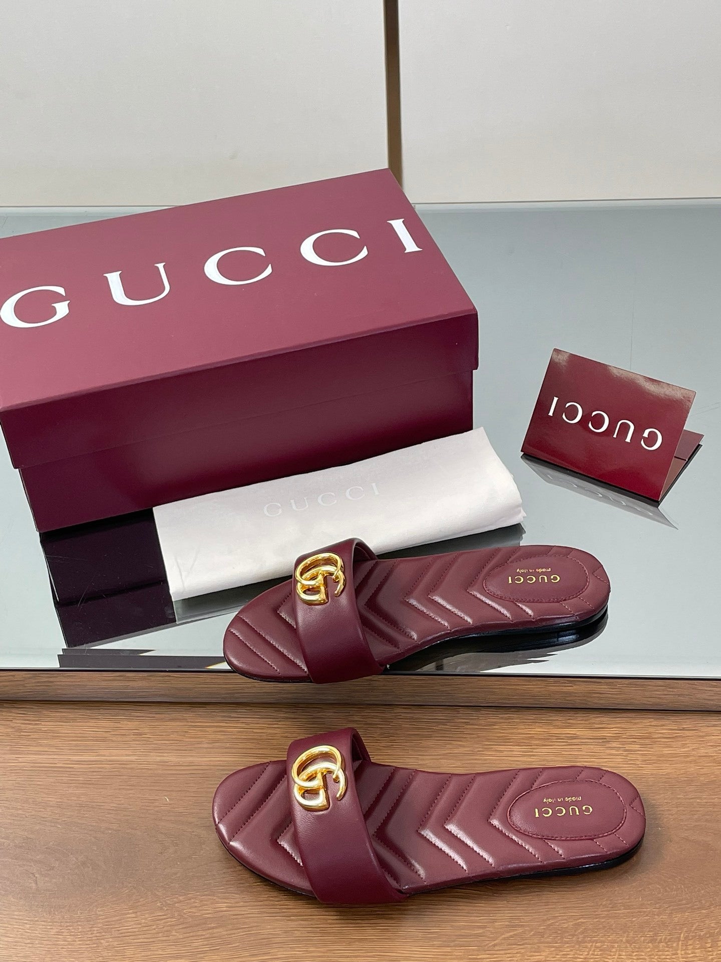 BURGUNDY QUILTED SLIDE SANDALS
