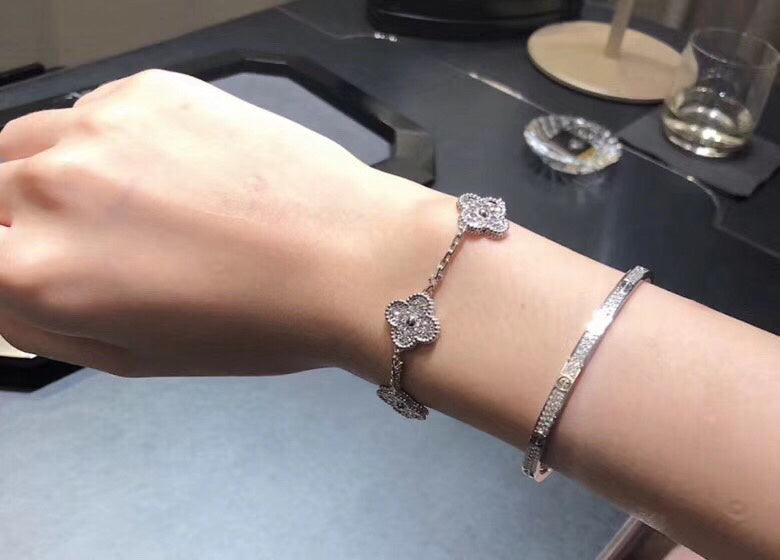 CRYSTAL-ACCENT SLIM HINGED BANGLE BRACELETS SET