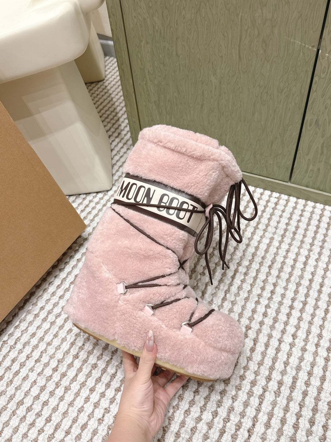 PINK FAUX FUR LINED WINTER BOOTS