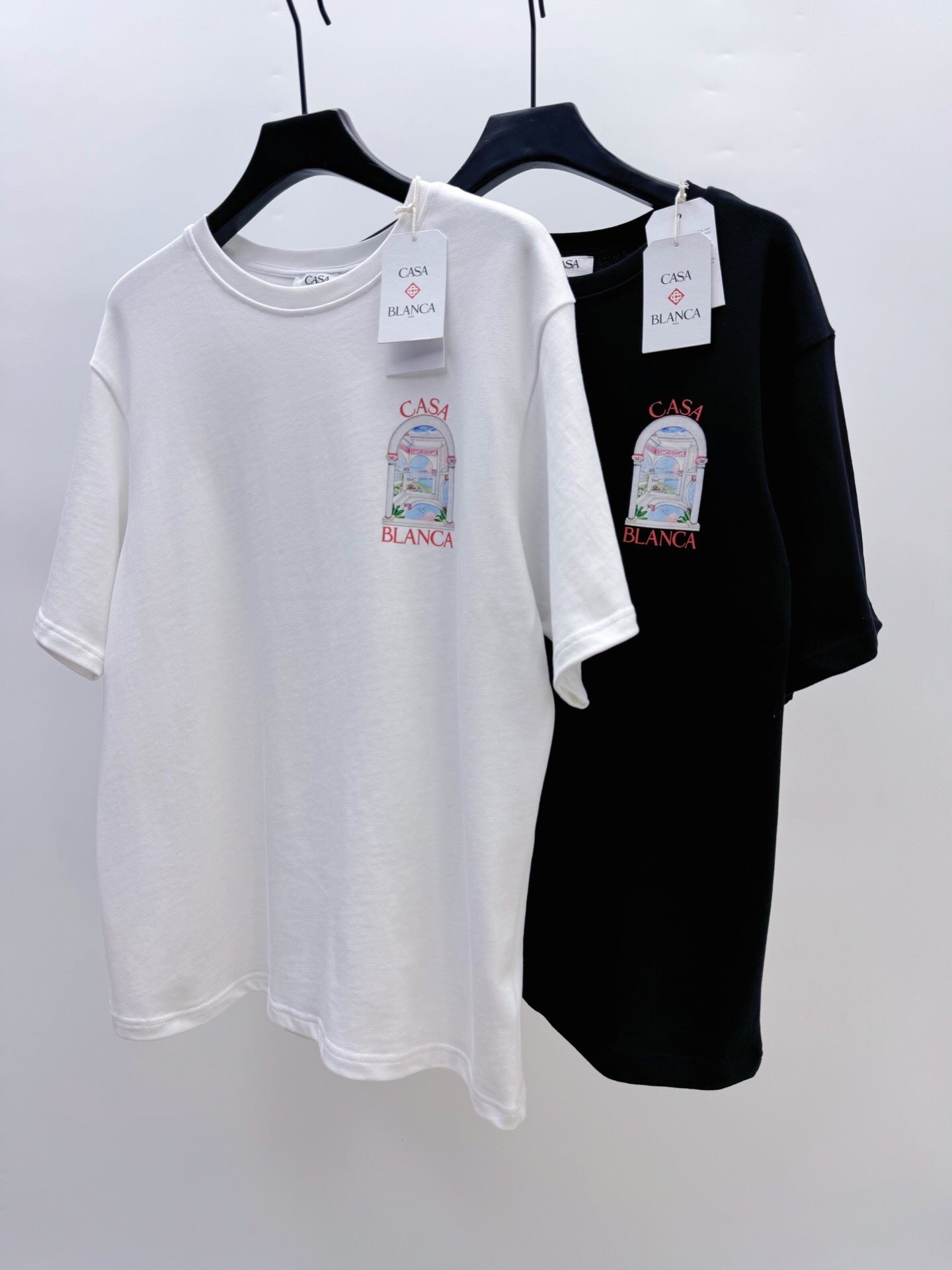 ARCH GRAPHIC T-SHIRT