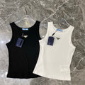 RIBBED BASIC TANK TOP WITH METAL LOGO