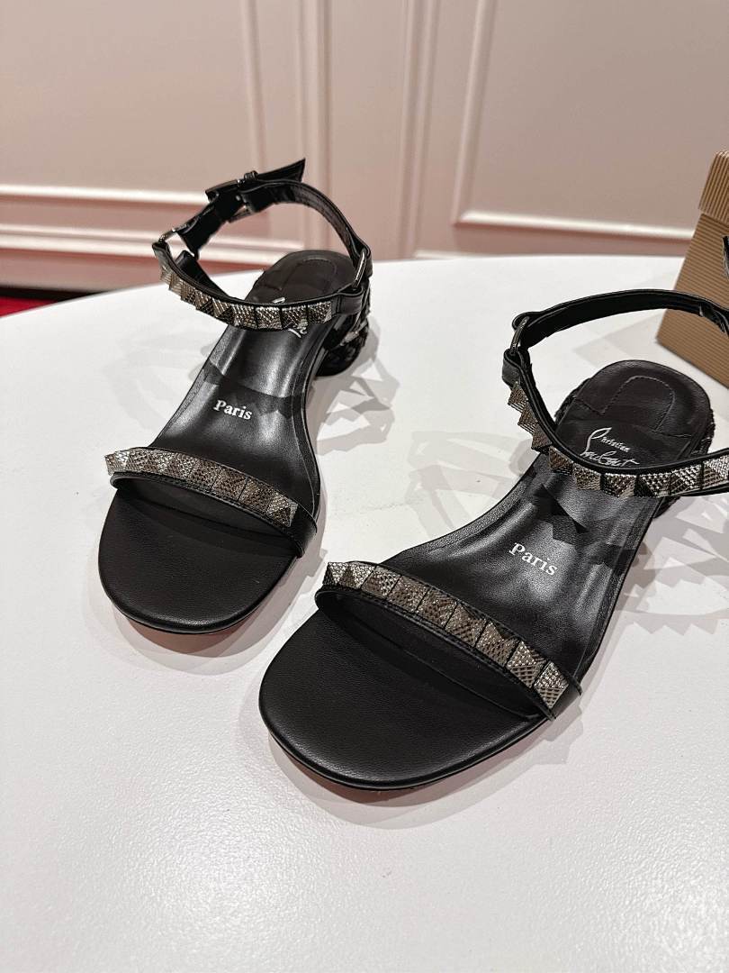 BLACK EMBELLISHED STRAP SANDALS