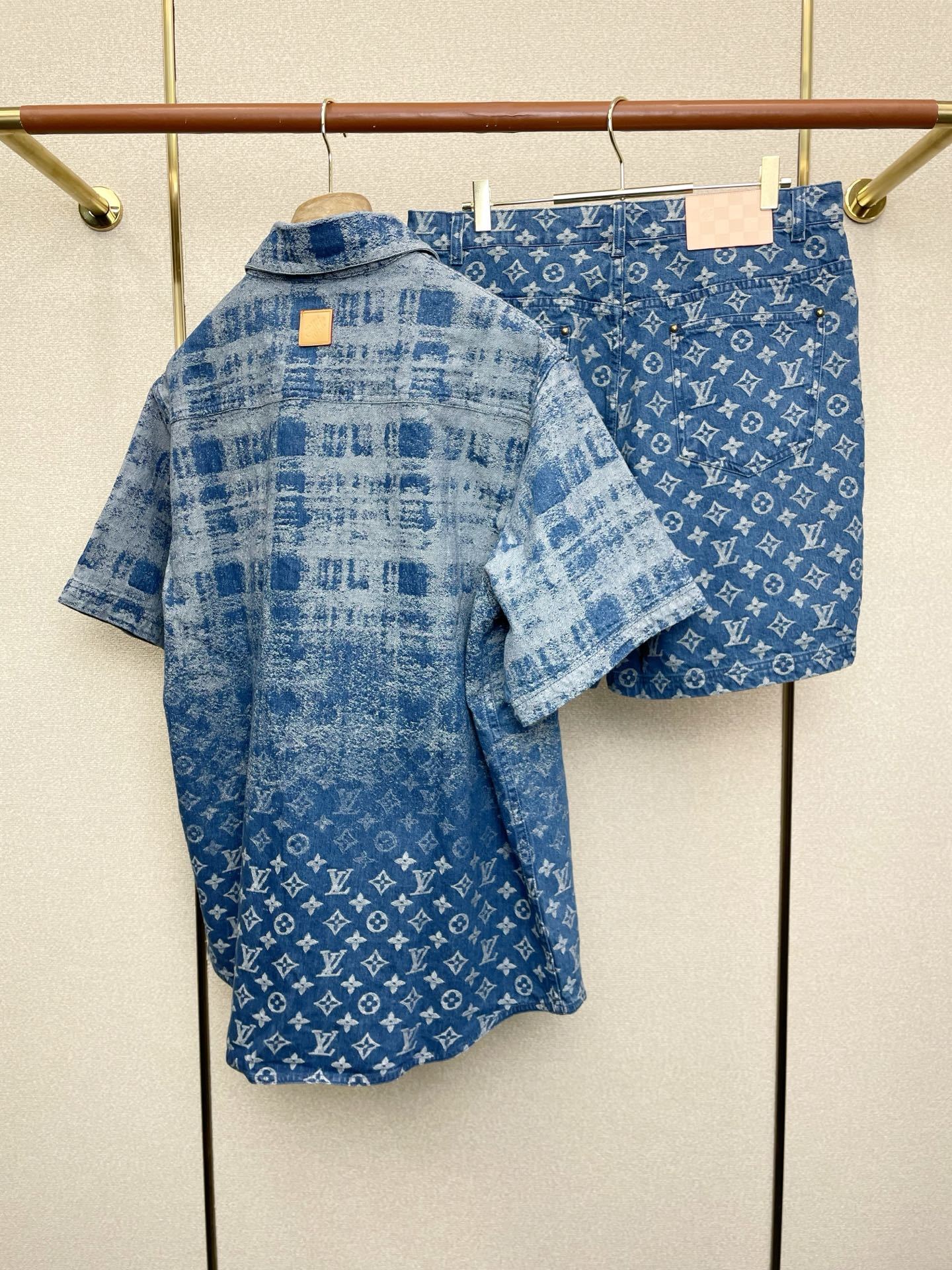 DENIM PRINT SHORT-SLEEVE SHIRT & MATCHING SHORTS SET