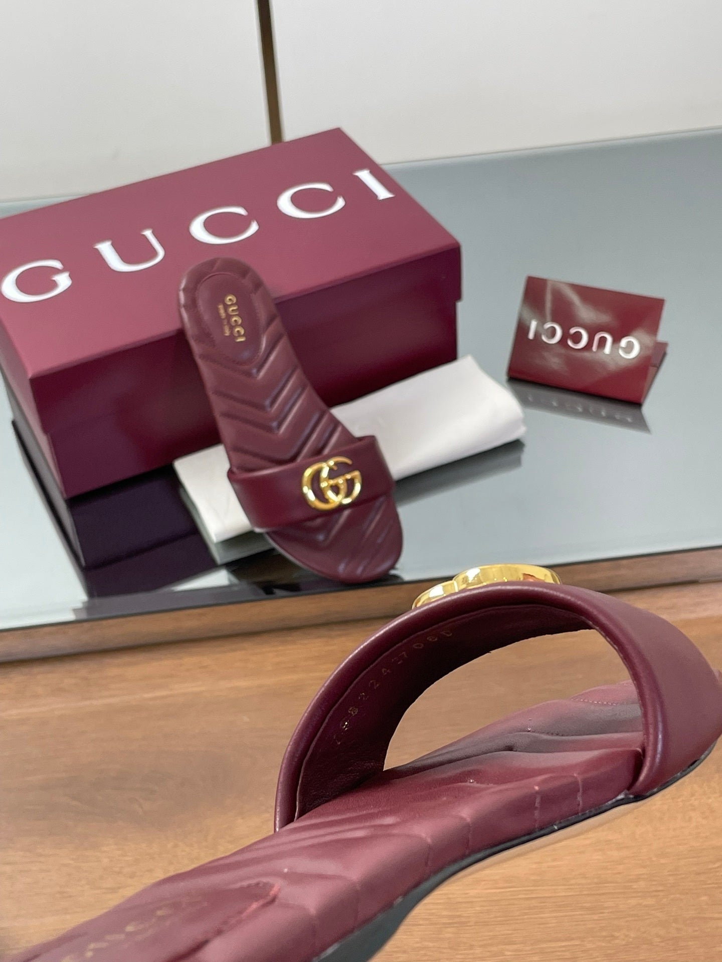 BURGUNDY QUILTED SLIDE SANDALS