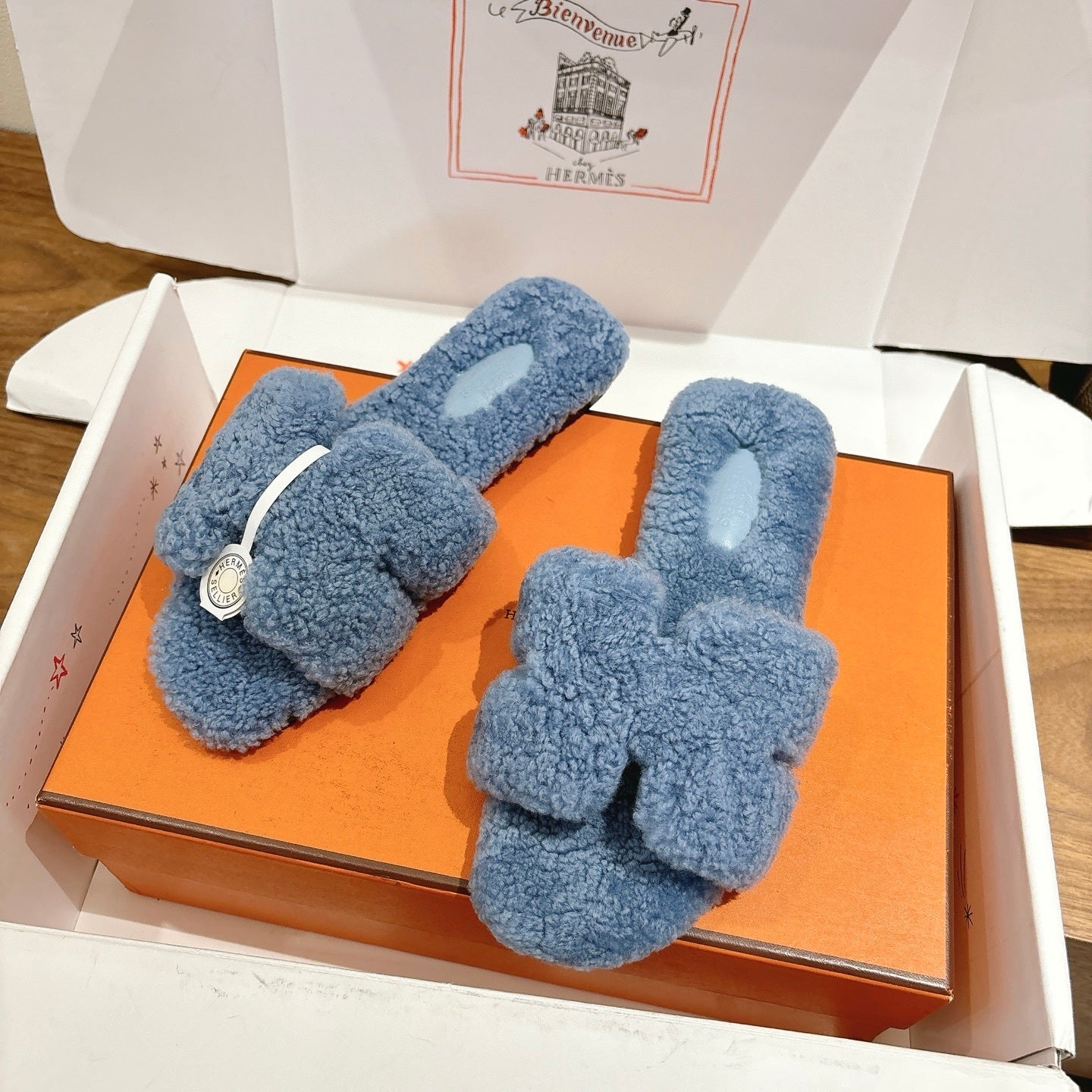 BLUE FAUX FUR SLIDE SLIPPERS