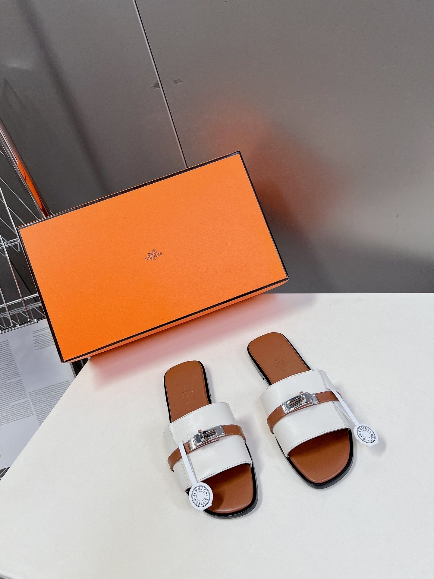 WHITE BROWN SLIDE SANDALS