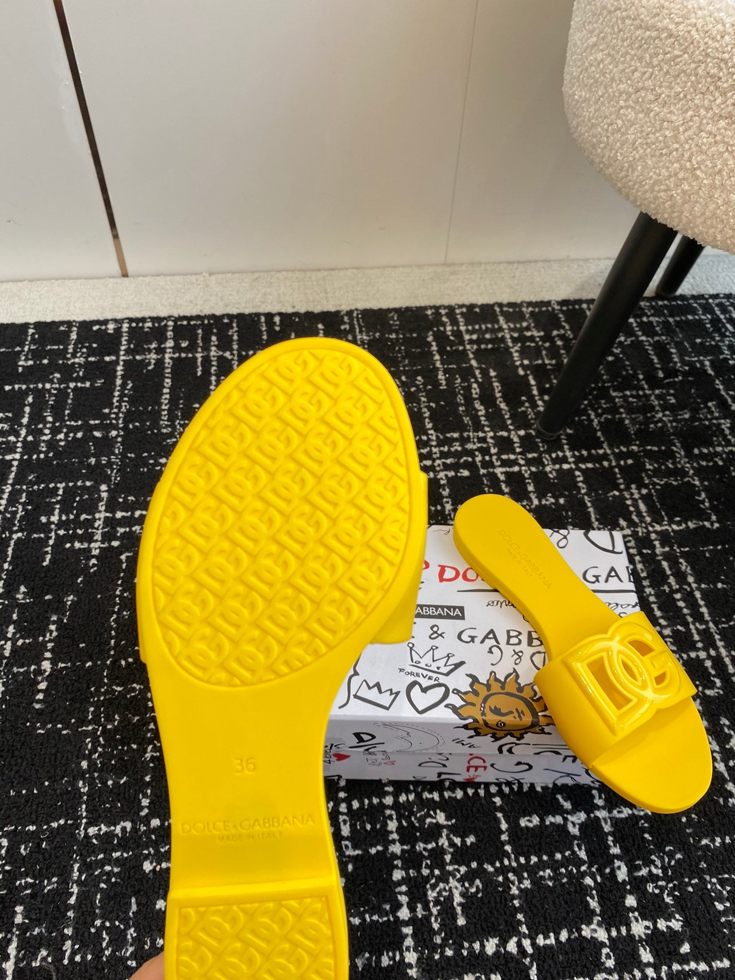 YELLOW LOGO RUBBER SLIDES