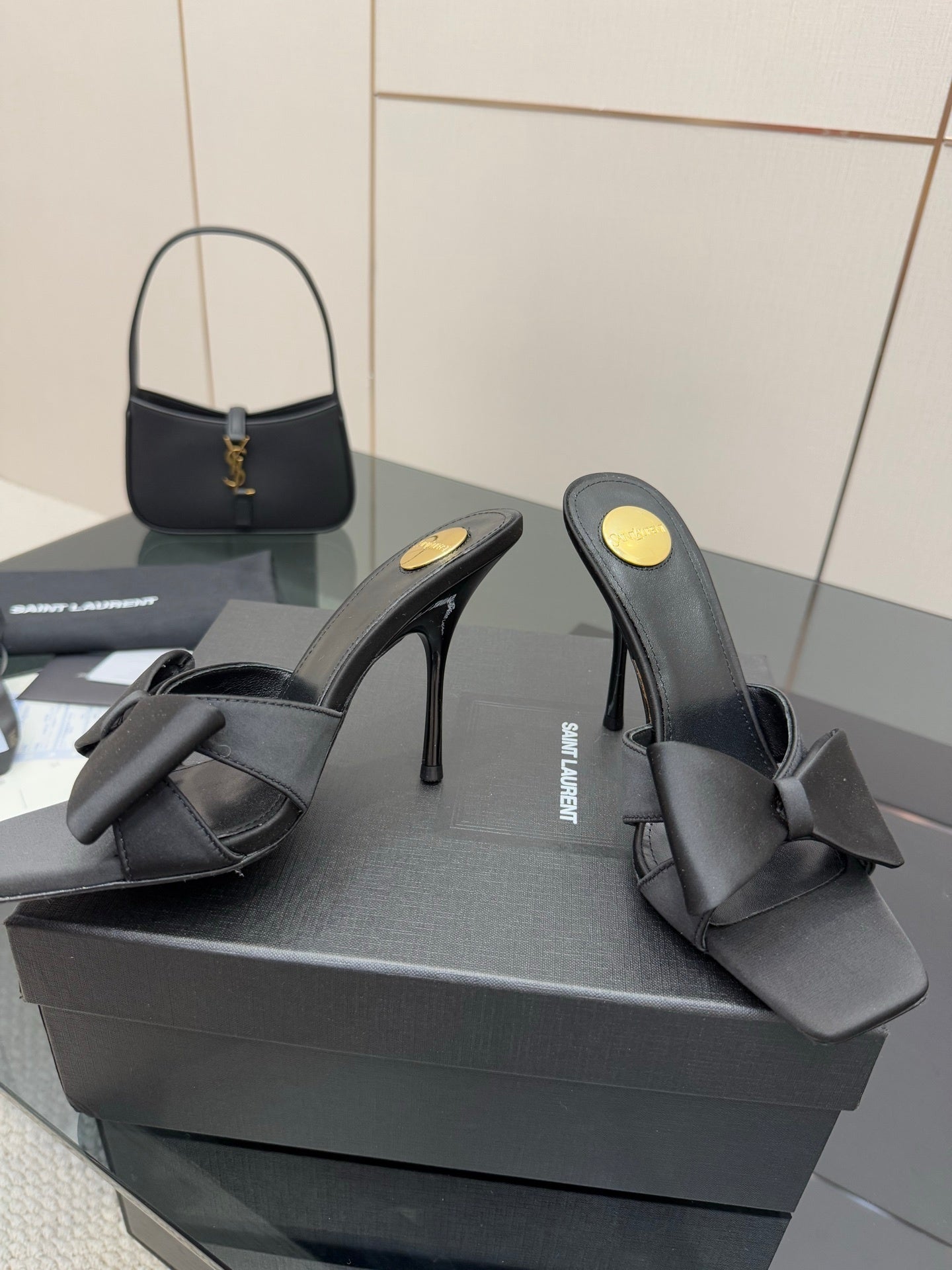 BLACK BOW DETAIL MULE HEELS