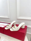 MID-HEEL SLIDE SANDALS – IVORY WITH GOLD-TONE HARDWARE