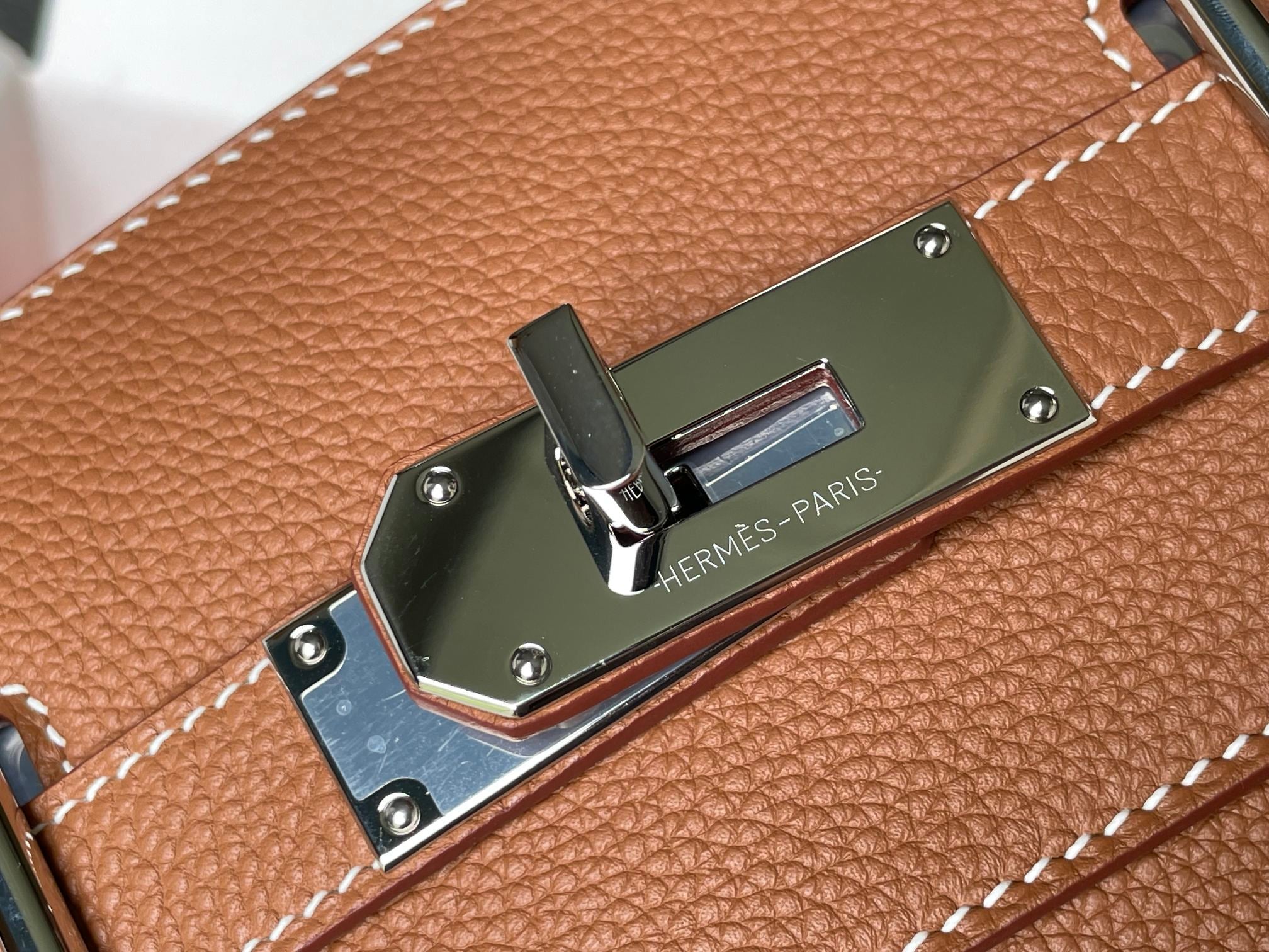 TAN KELLY CROSSBODY