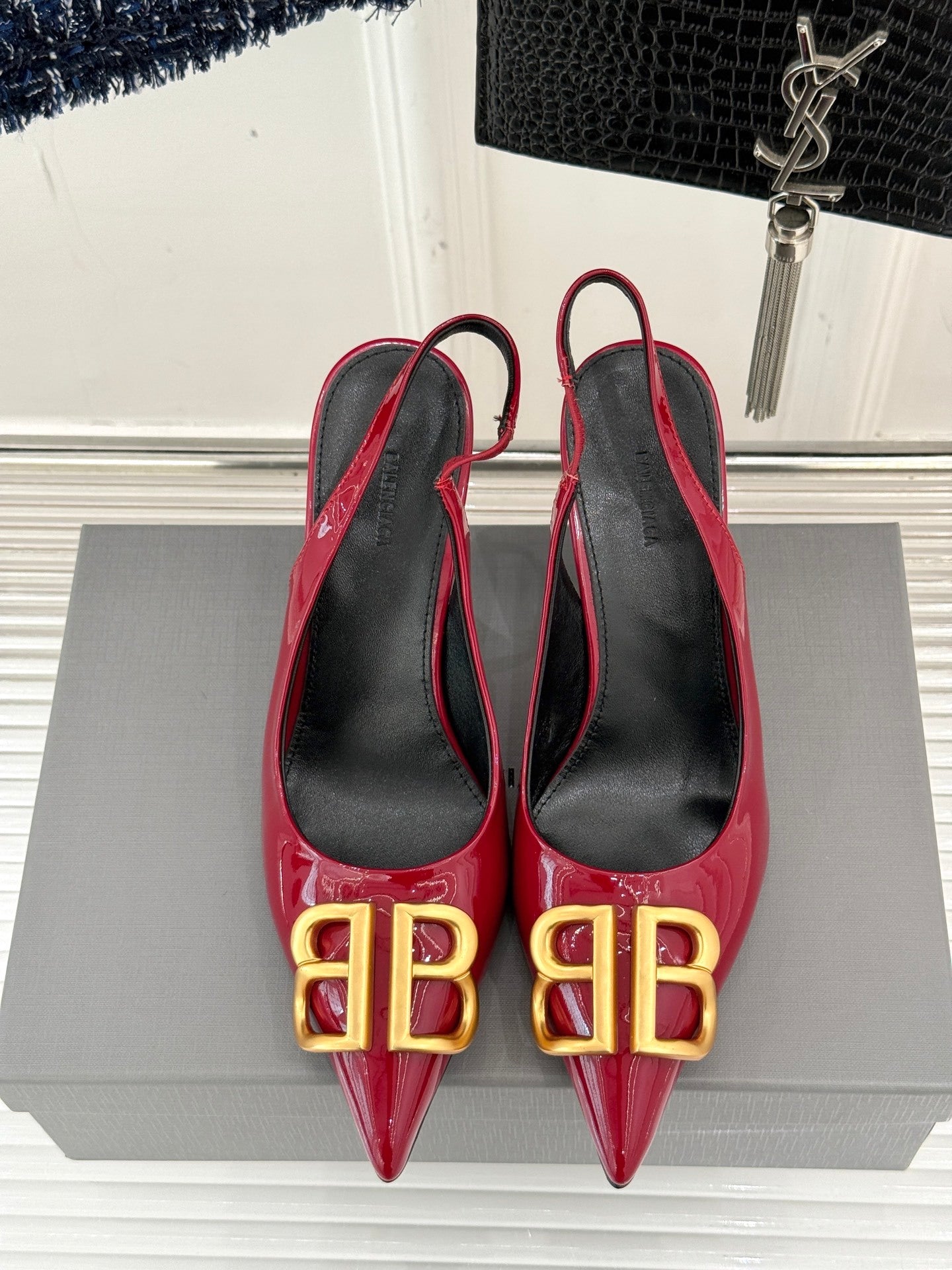 RED PATENT SLINGBACK POINTED HEELS