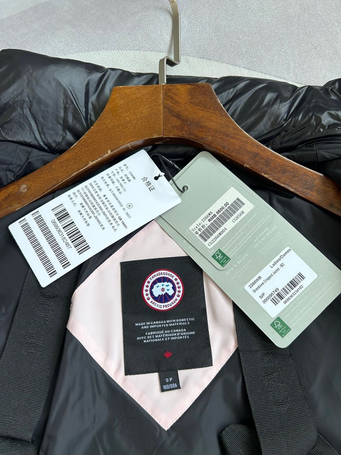 SHORT PADDED PUFFER JACKET WITH STAND COLLAR