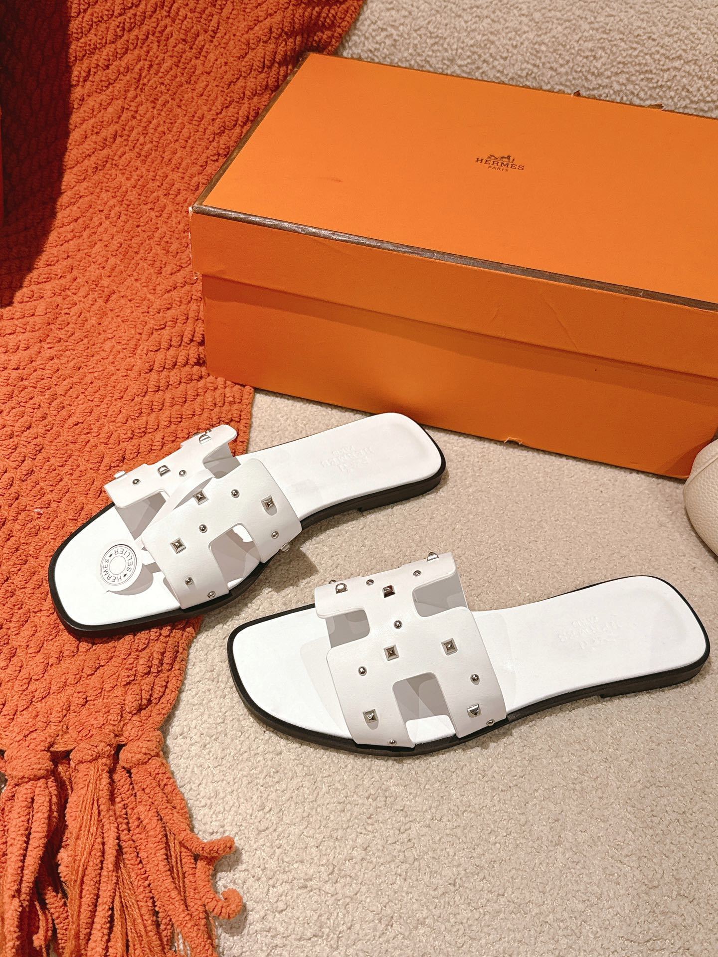 WHITE STUDDED LEATHER SLIDE SANDALS