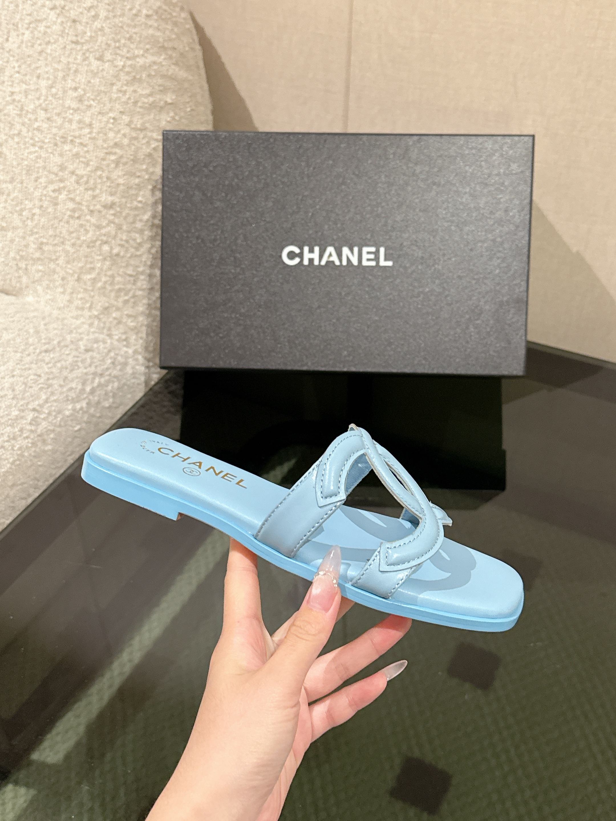 PASTEL BLUE MINIMALIST SLIDE SANDALS