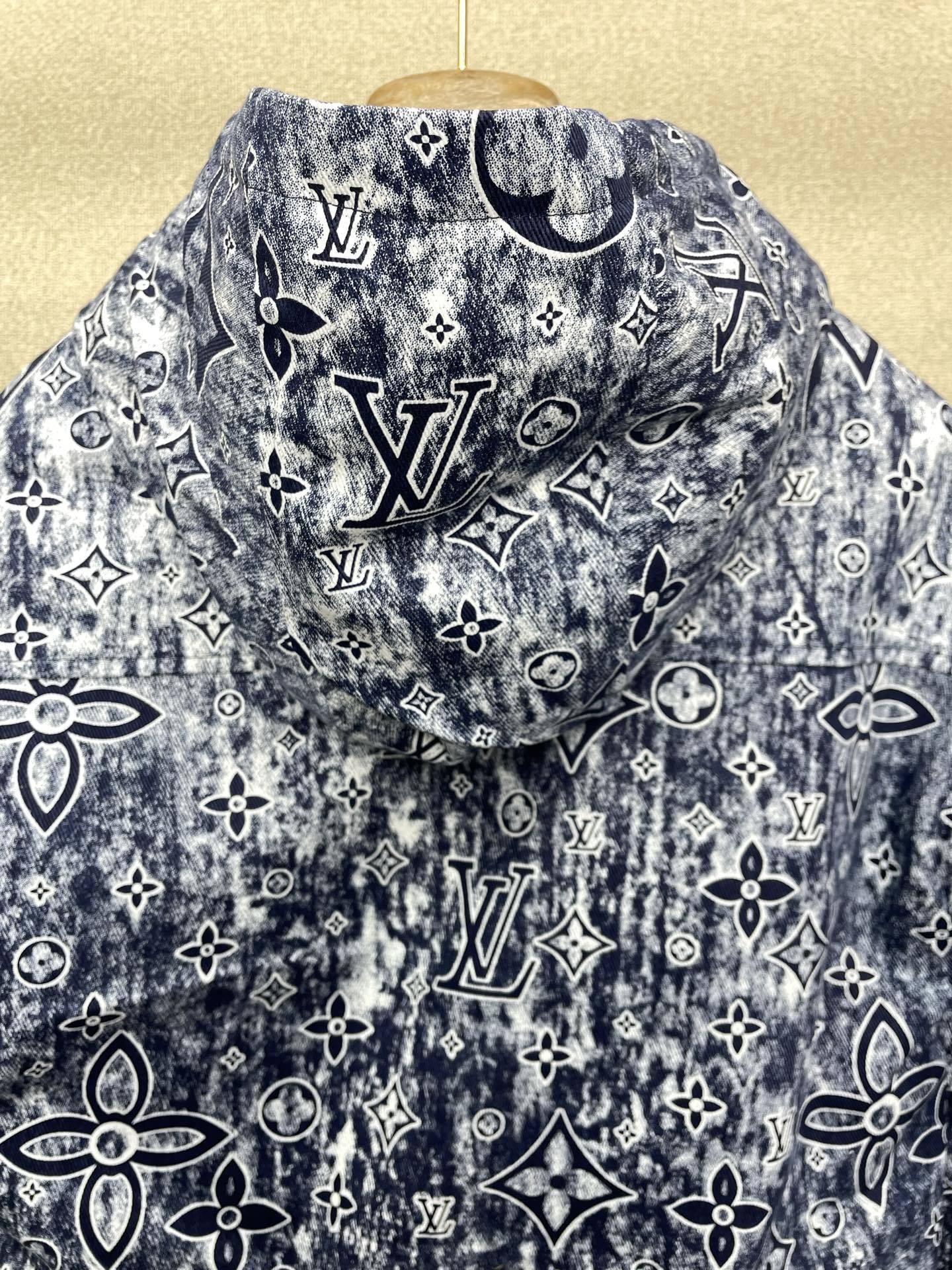 ALL-OVER JACQUARD ZIP-UP DENIM JACKET