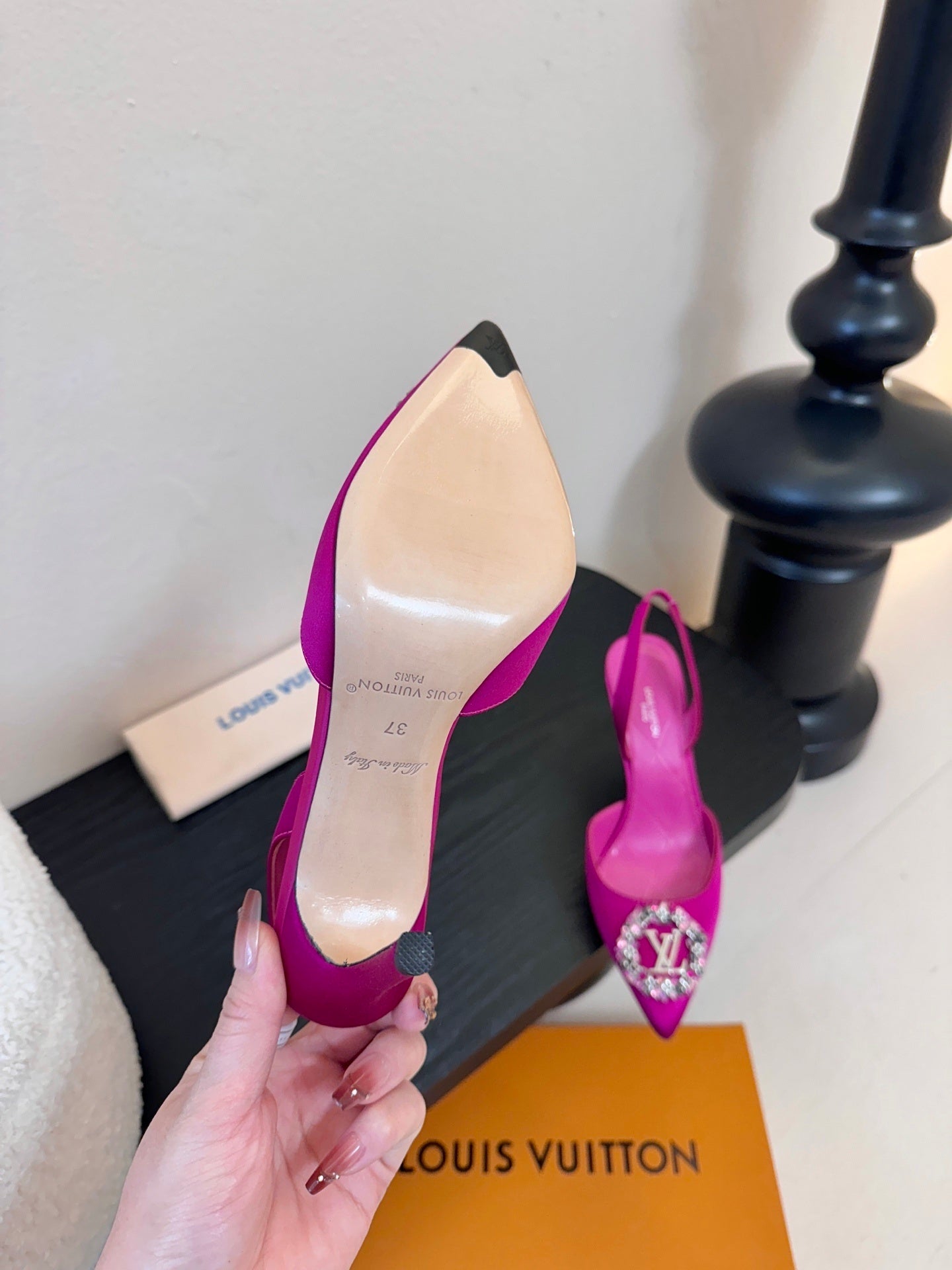 FUCHSIA EMBELLISHED SLINGBACK HEELS